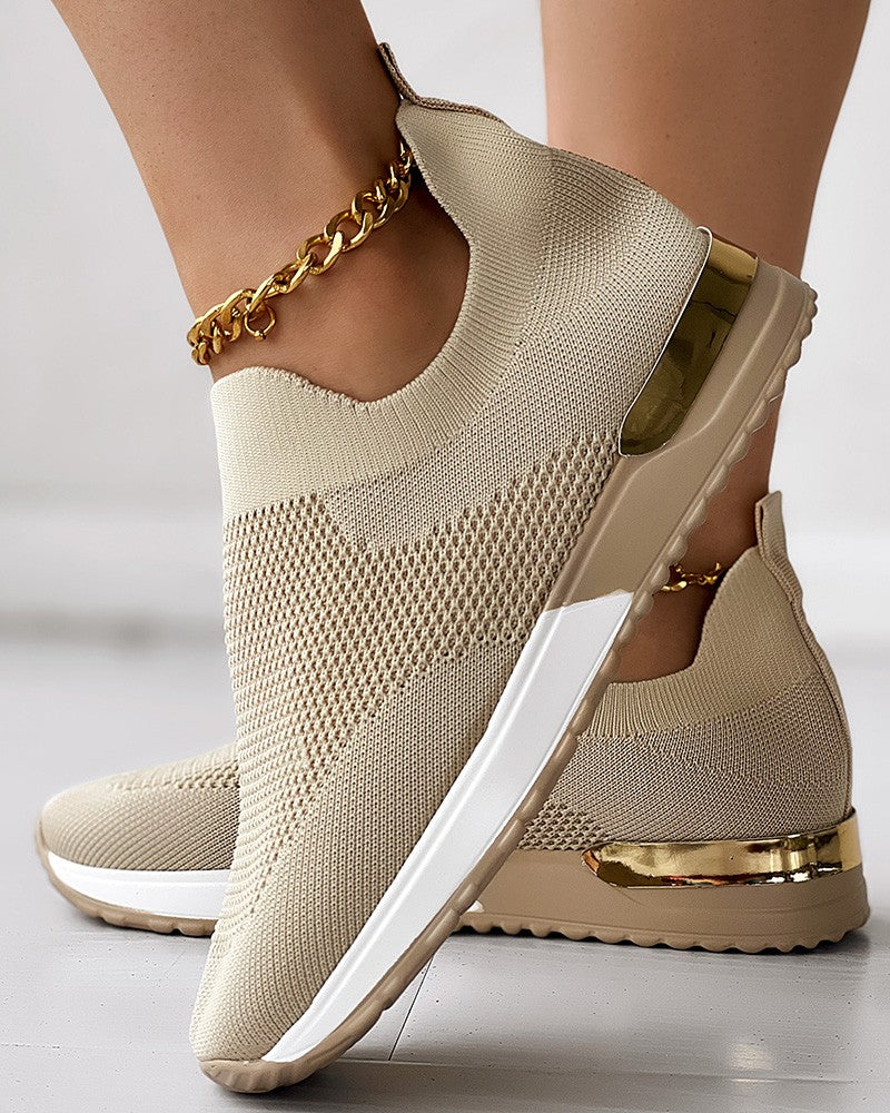 Baskets Daisy pour femmes | En textile tricoté, à enfiler avec détails dorés 1