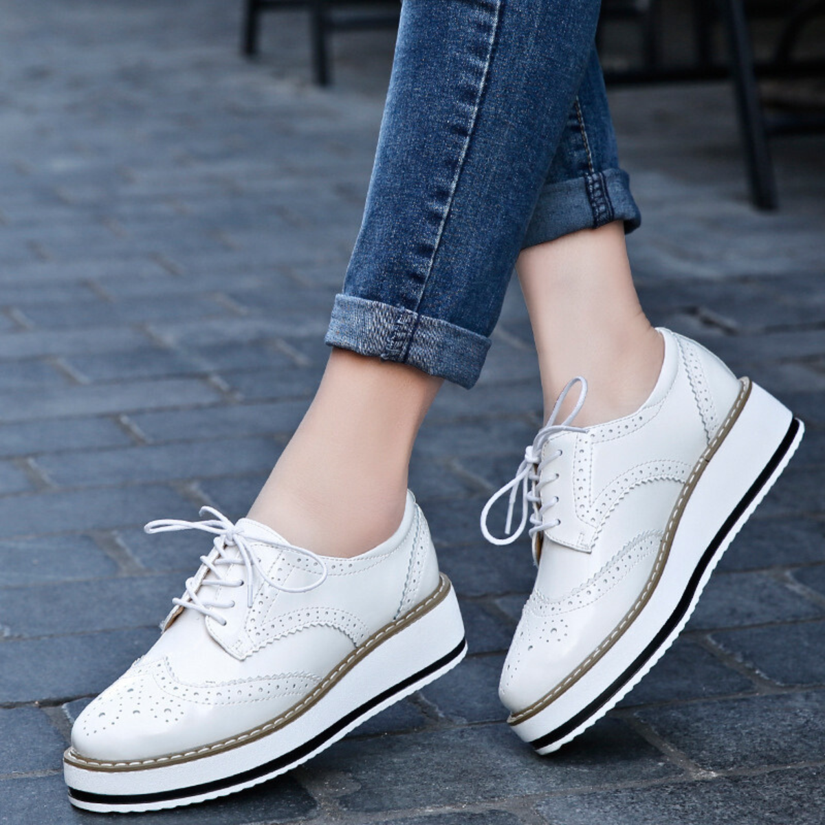 Chaussures Oxford Ava pour femmes | Cuir verni brillant, semelle plateforme 2