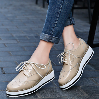 Chaussures Oxford Ava pour femmes | Cuir verni brillant, semelle plateforme 4
