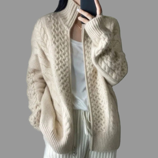 Gilet Gina pour femme | Maille torsadée, noir, coupe ample et confortable 0