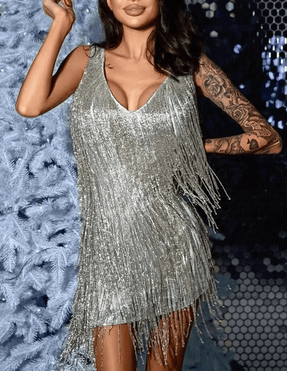 Robe de soirée à sequins et franges Lotte pour femme | Décolleté en V profond, dos nu, design glamour 4