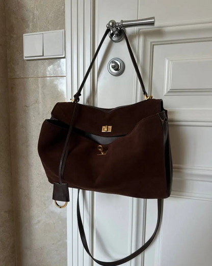 Sac à main Britt en daim pour femme | Design intemporel, luxe et détails dorés 4