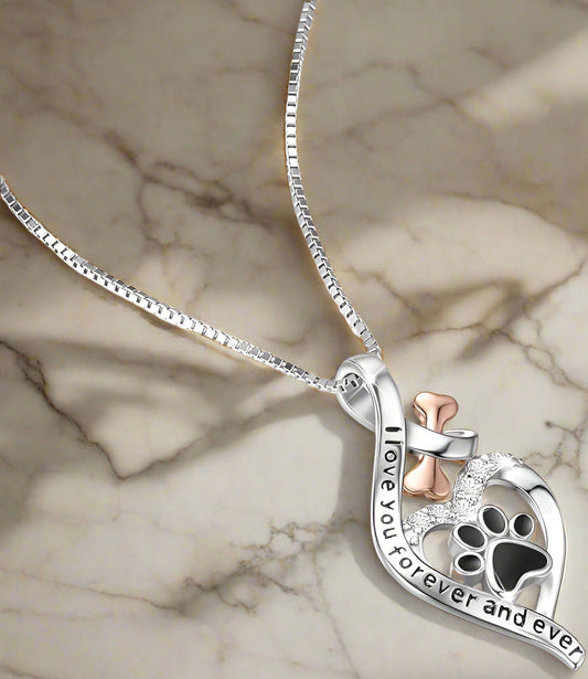 Collier Lucky Paw avec cœur, os et symbole de l'infini